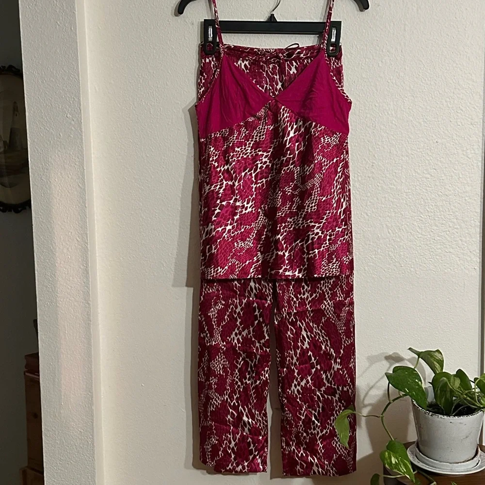 Natori Cruz Satin Snake / Leapord Print Pajama Set Hot Pink Maroon Cream L? - Picture 3 of 14